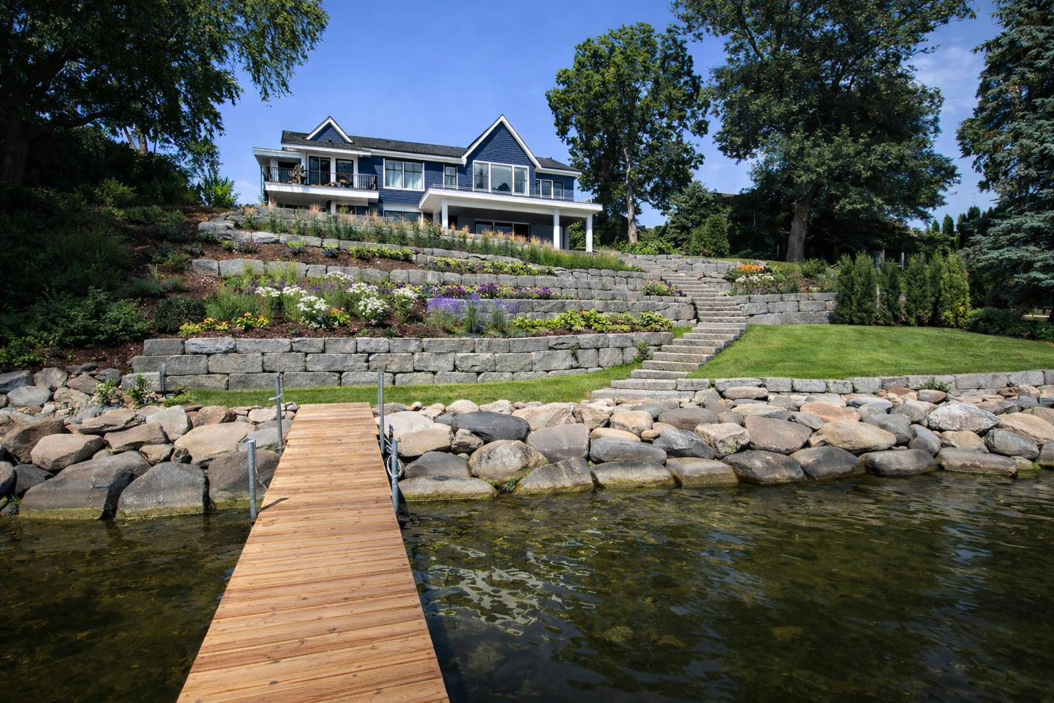 3D rendering of a luxury backyard design